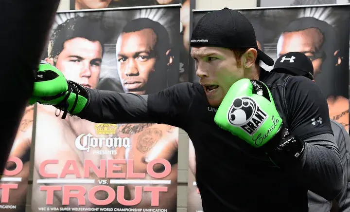 Eubank Jr: Canelo a Mexican Warrior? That Was Embarrassing!