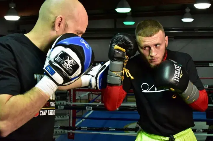 Aron Martinez Media Workout Workout Team Sammy Vasquez Premier Boxing