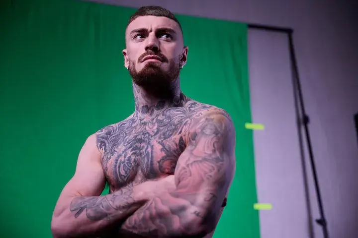 Following Carl Frampton, Lewis Crocker aims to put Paddy Donovan to the test