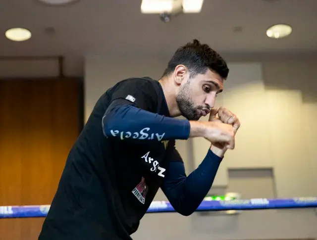 Amir Khan