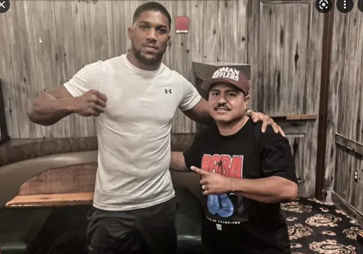 Anthony Joshua and Robert Garcia