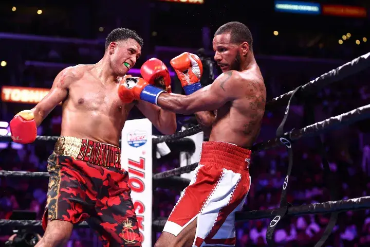 Benavidez Dirrell Fight