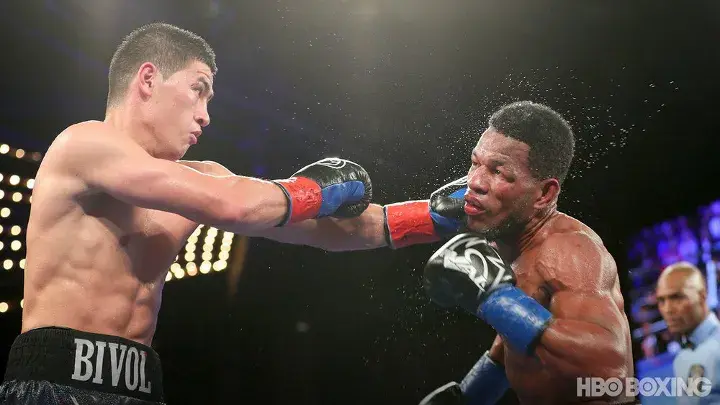 Bivol Barrera Fight