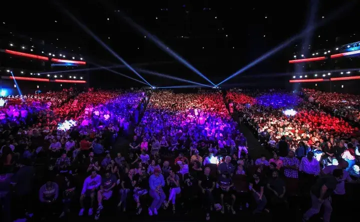 Boxing Crowd