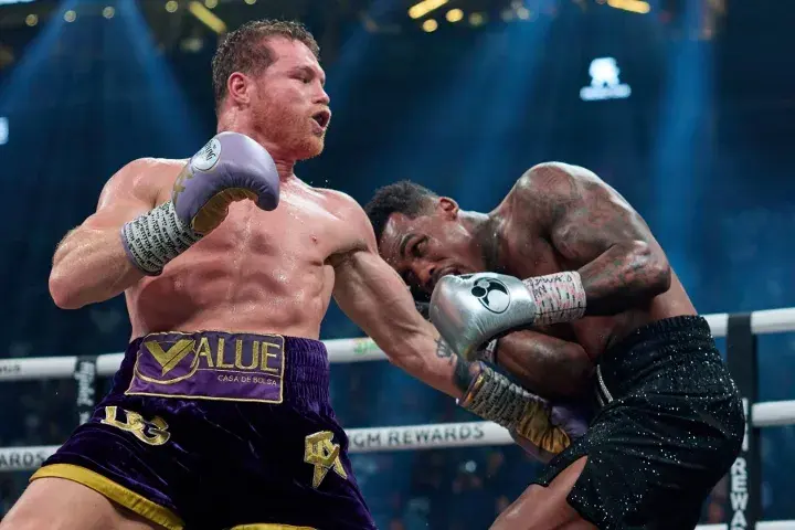 Canelo Charlo Fight