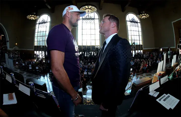 Canelo Kovalev