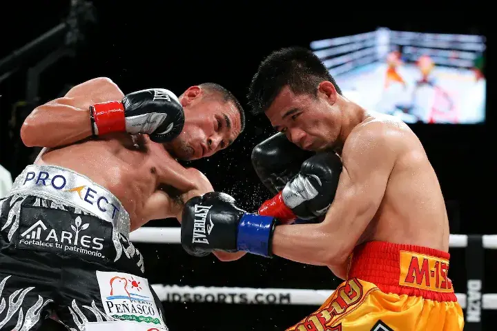 Estrada Sor Rungvisai Rematch