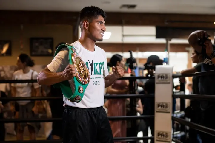 Mikey Garcia