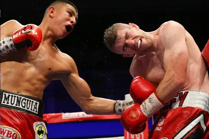 Munguia Smith Fight