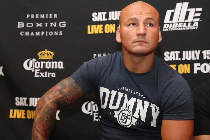 Szpilka Kownacki