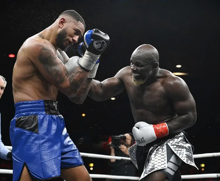 Yoka Takam Fight