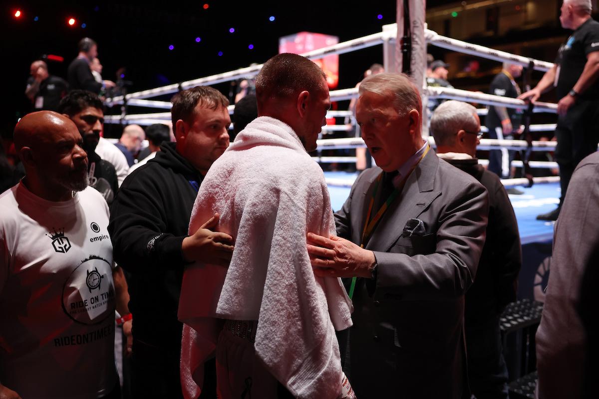 Chamberlain Wins When Disfigured Gwynne Is Rescued in Fourth