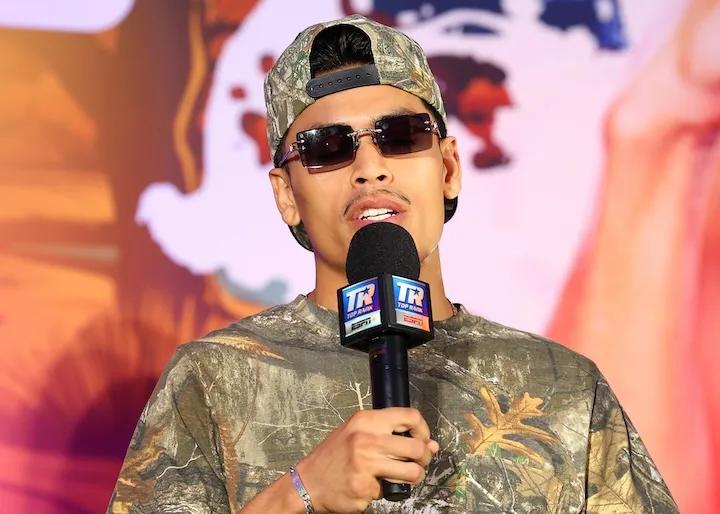Angelo Leo Mic