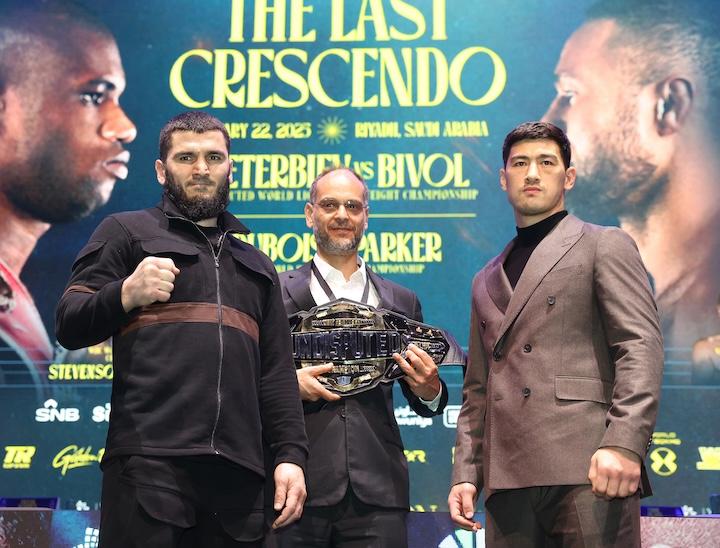 Artur Beterbiev Dmitry Bivol Photo Mark Robinson Matchroom Boxing
