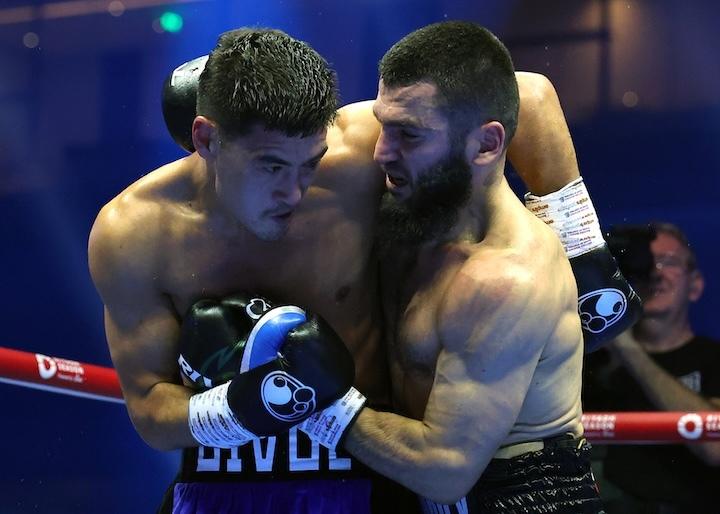 Artur Beterbiev Dmitry Bivol