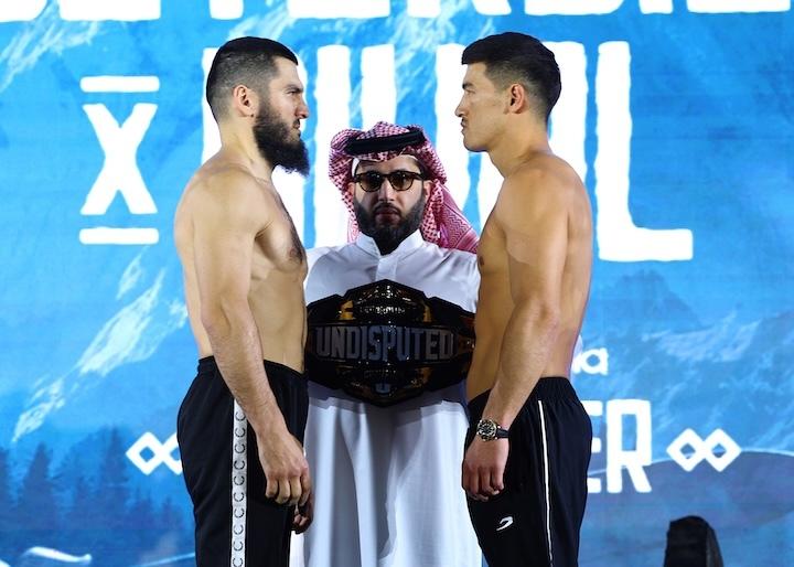 Artur Beterbiev Dmitry Bivol Faceoff