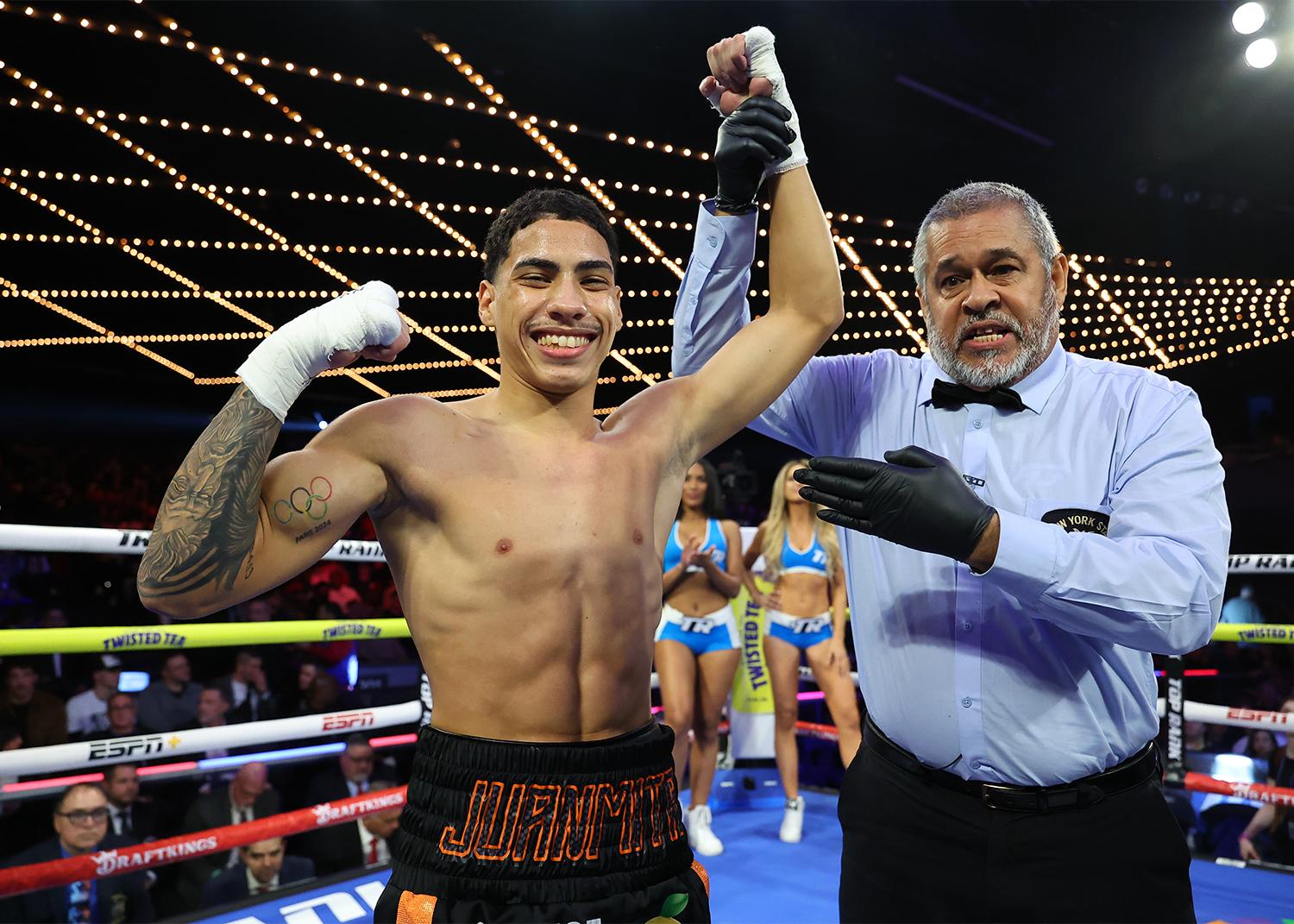 Juanma Lopez de Jesus after winning his pro debut