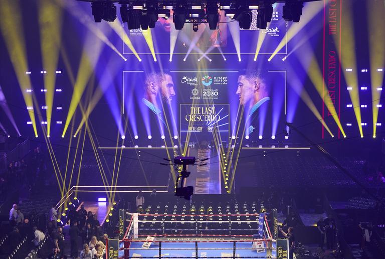 Beterbiev Bivol officials
