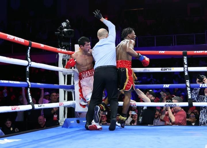 Otabek Kholmatov Vs Raymond Ford Stoppage