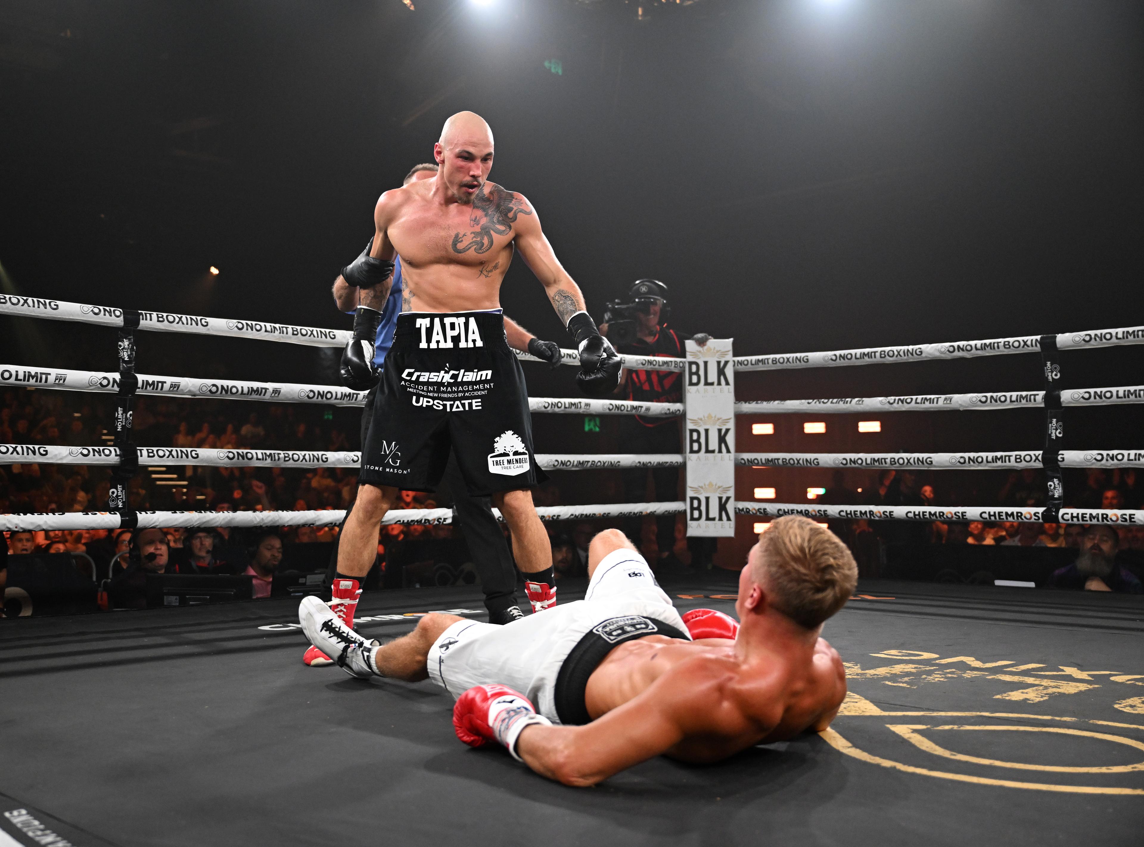 Tapia drops Vorobev