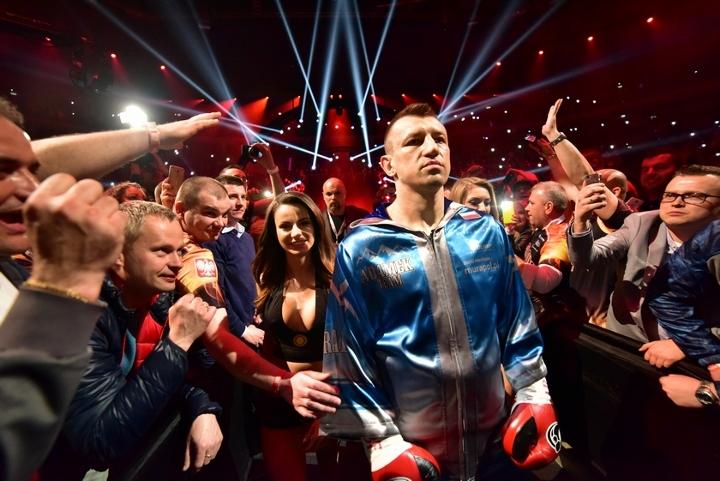 Adamek Molina Fight