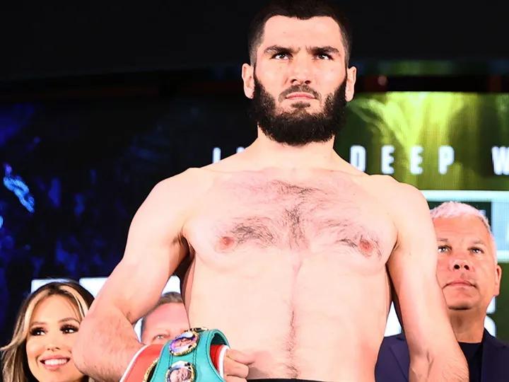 Artur Beterbiev