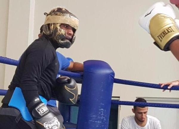 Jezreel Corrales
