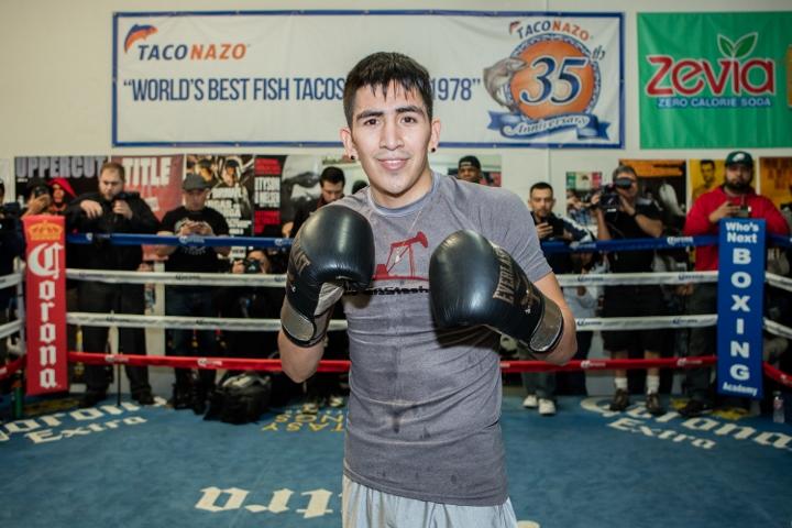 Leo Santa Cruz