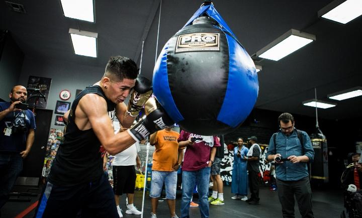 Leo Santa Cruz