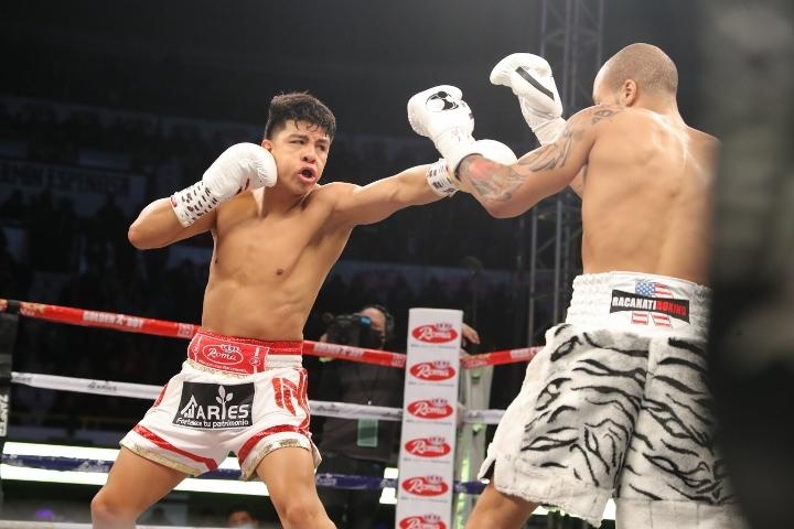 Munguia Ballard Fight