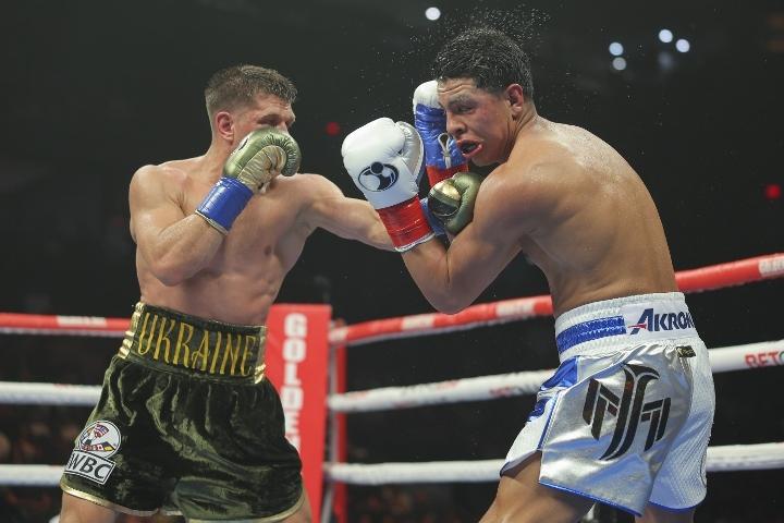 Munguia Derevyanchenko Fight
