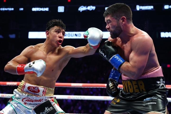Munguia Ryder Fight