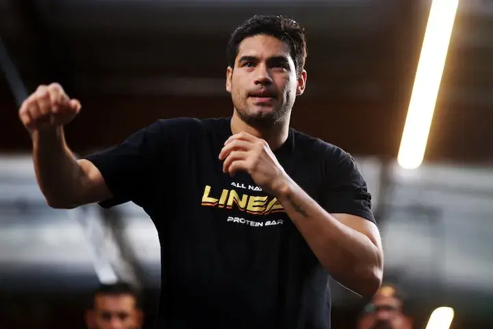 Gilberto Ramirez at the media workout ahead of his fight with David Benavidez. (April 16, 2026)