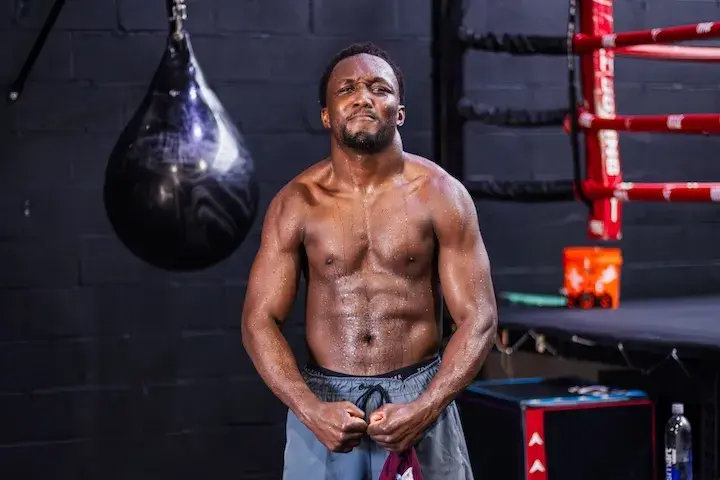 Abass Baraou flexes at a media workout ahead of his fight with Xander Zayas on January 31, 2026.