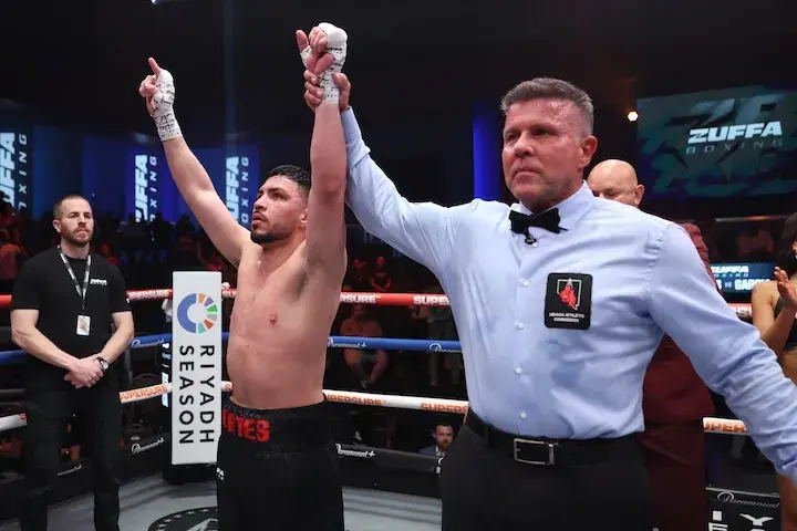 Andres Cortes celebrates his victory over Eridson Garcia on Easter Sunday at the Meta Apex in Las Vegs. (April 5, 2026)