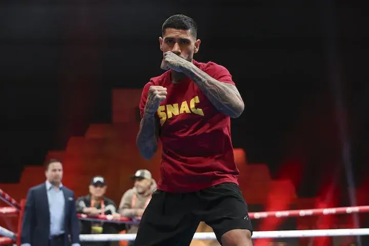 WBO orders Arnold Barboza and Jack Catterall to fight over mandatory spot for Teofimo Lopez