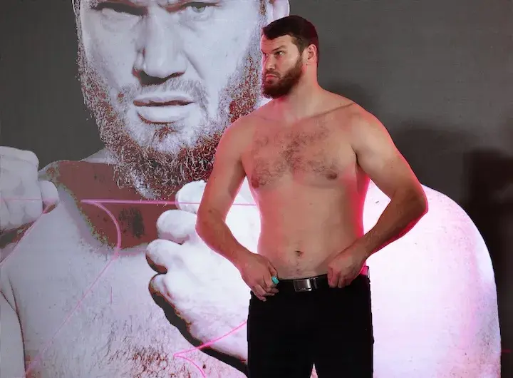 Arslanbek Makhmudov outpointed David Allen in October 2025
