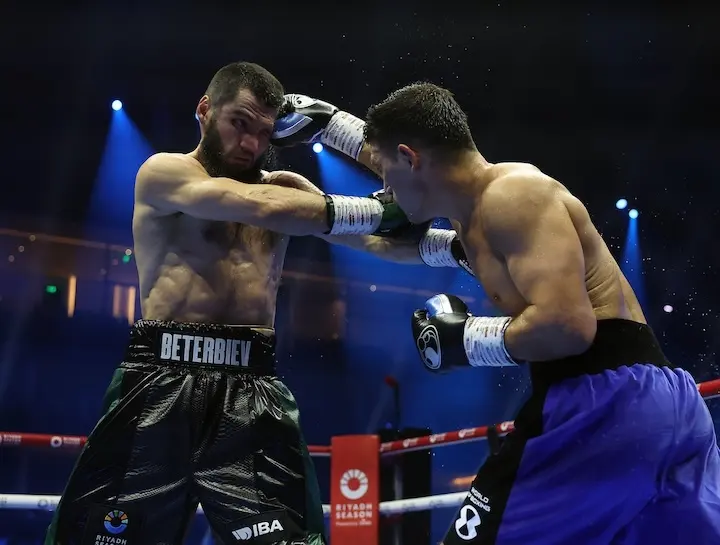 Artur Beterbiev Dmitry