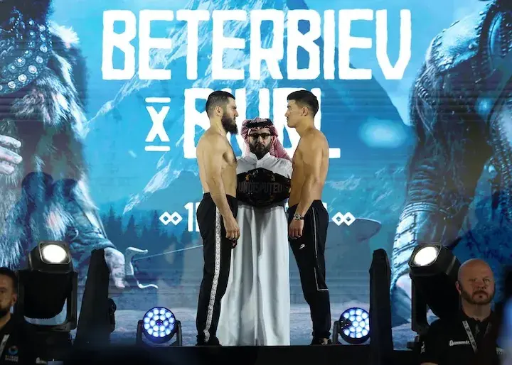 Artur Beterbiev Dmitry