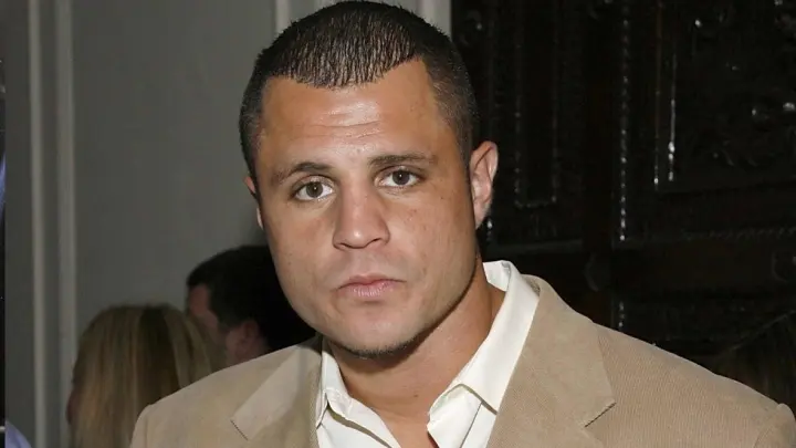 Bj Flores