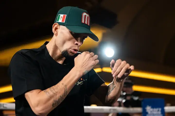 Featherweight contender Carlos Castro at a media workout.