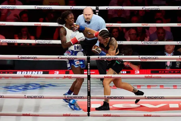 Cherneka Johnson TKO9 Shurretta Metcalf 071125