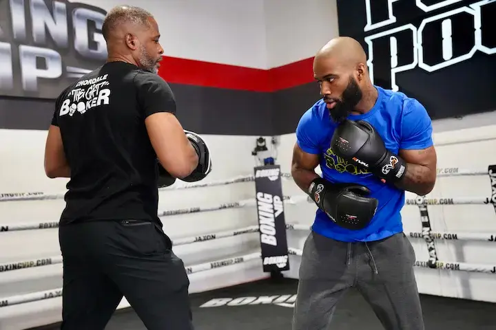 Chordale Booker feels no pressure as underdog vs Sebastian Fundora