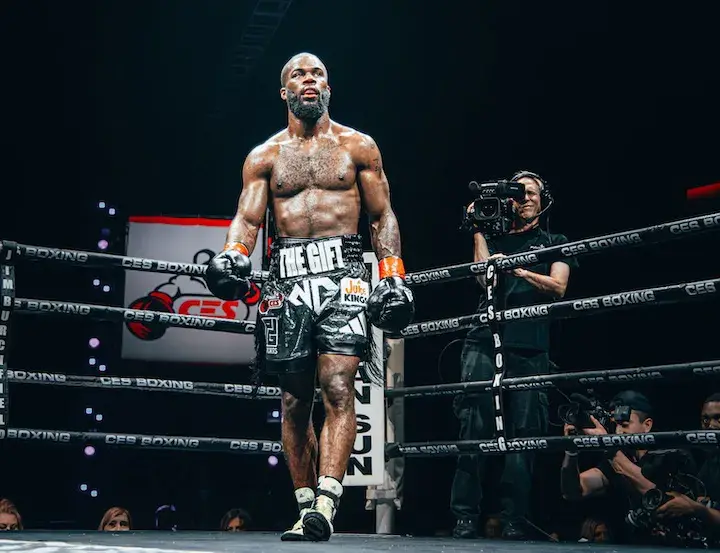 Chordale Booker vs Fundora
