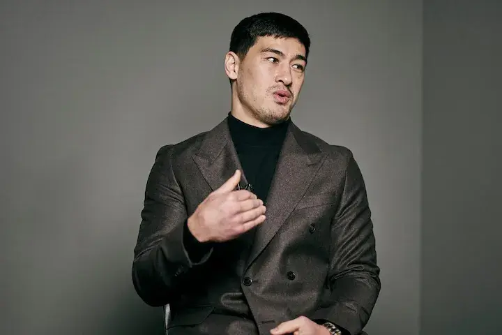 Dmitry Bivol photo Mark Robinson Matchroom Boxing