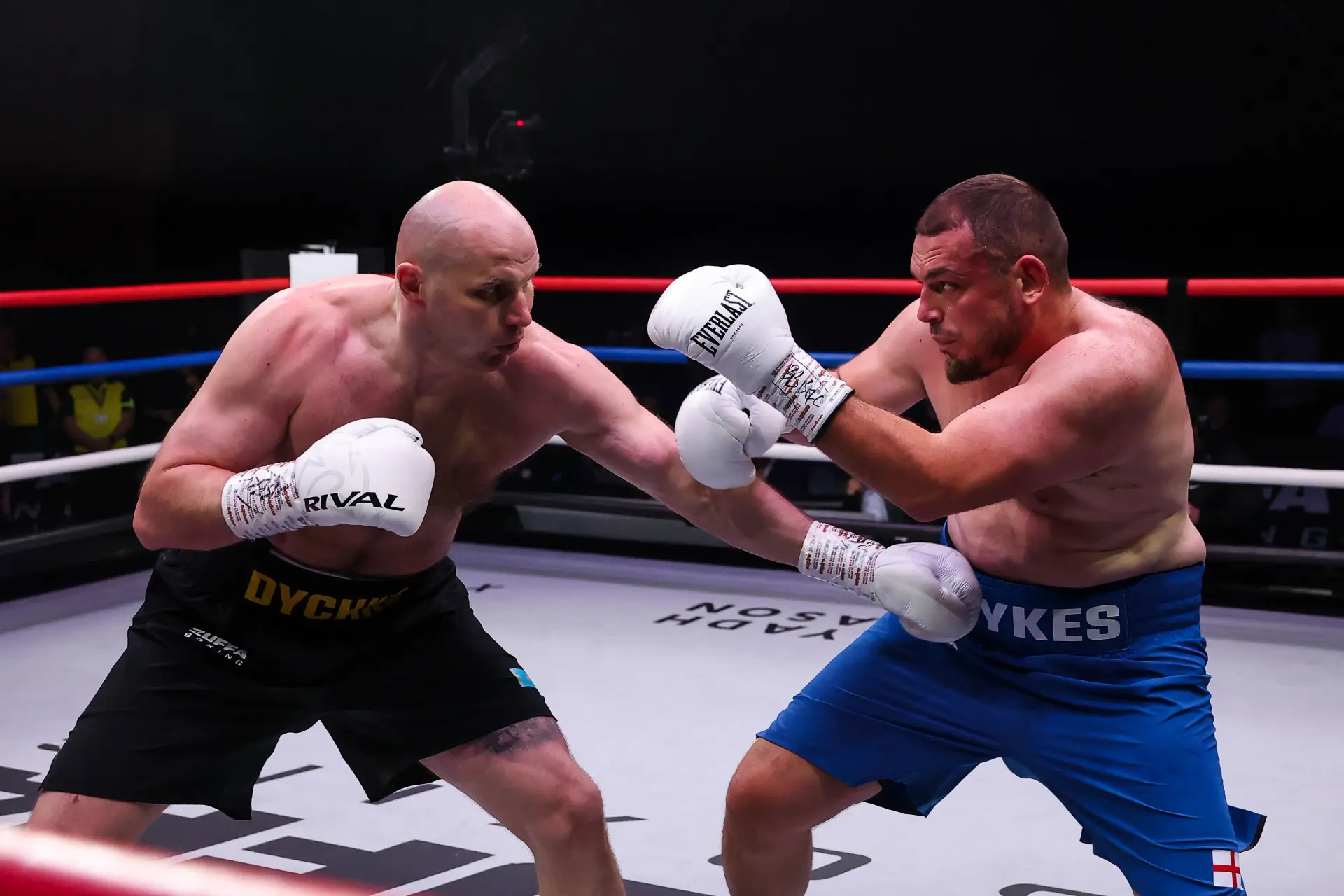 Ivan Dycko and Harvey Dykes trade punches iun Bournemouth