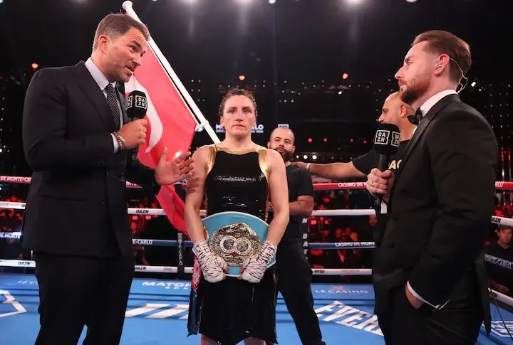 Elif Turhan Eddie Hearn 12062025
