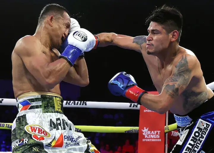Emanuel Navarrete vs Charly Suarez
