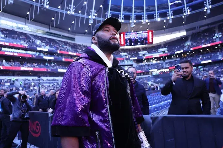 Frazer Clarke walks out for his fight with Justis Huni at Tottenham Hotspur Stadium. (April 11, 2026)