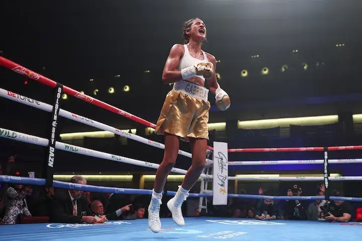‘Golden Girl’ Gabriela Fundora becomes boxing's youngest undisputed champ